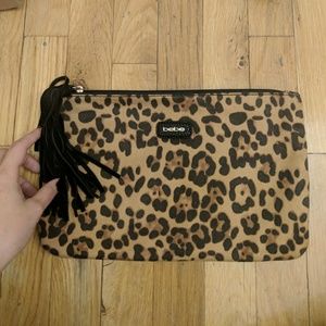 Bebe leopard clutch